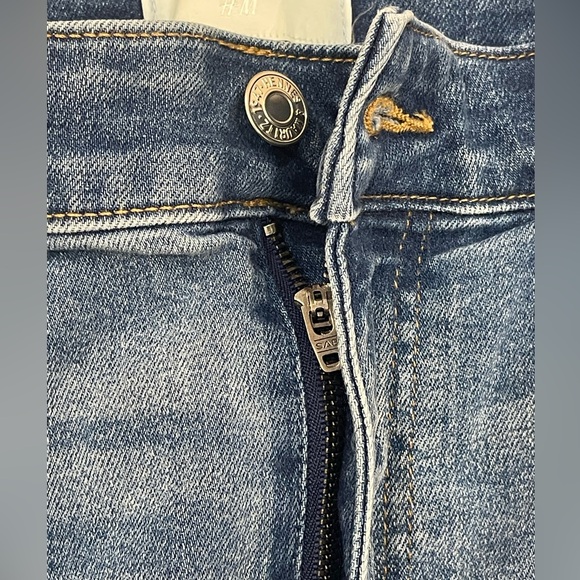 H&M Denim skinny Fit Jeans size 10 - Picture 4 of 5